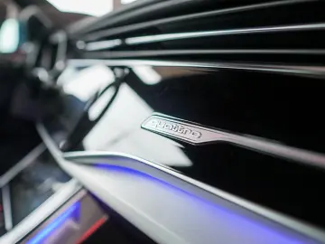 AUDI Q8 50 MHEV Sport quattro