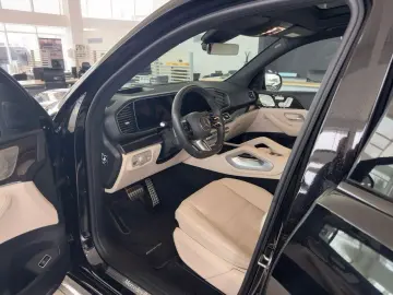 GLS 580 4M AMG MBUX Ultimate Night Burmester