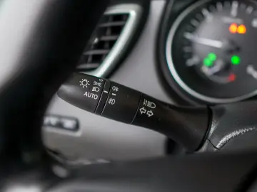 NISSAN QASHQAI 1.5 DCI BUSINESS DCT