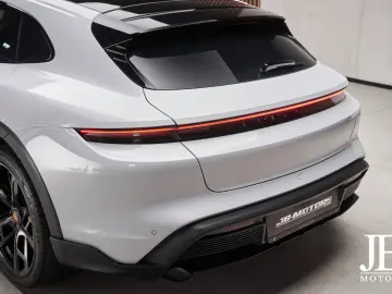 Taycan Cross Turismo 4S Panorama 360  BOSE 18w