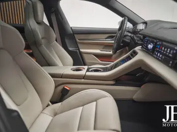 Taycan Cross Turismo 4S Panorama 360  BOSE 18w