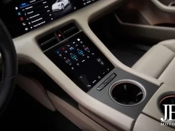 Taycan Cross Turismo 4S Panorama 360  BOSE 18w