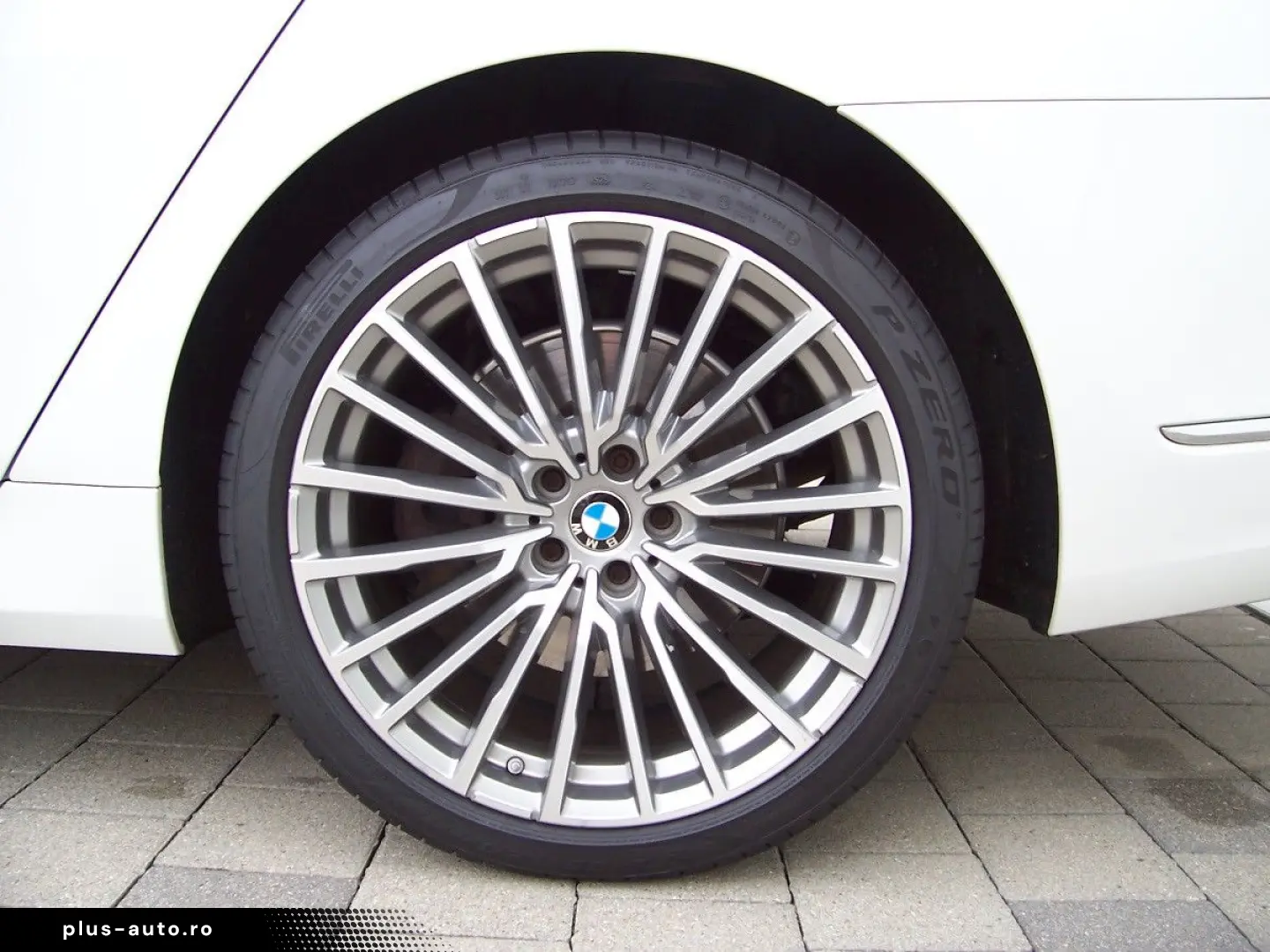 745Le xDrive B&W Soft 360 ACC Head EGSD Laser 20