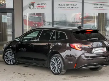 Toyota Corolla 1.8hybrid Style