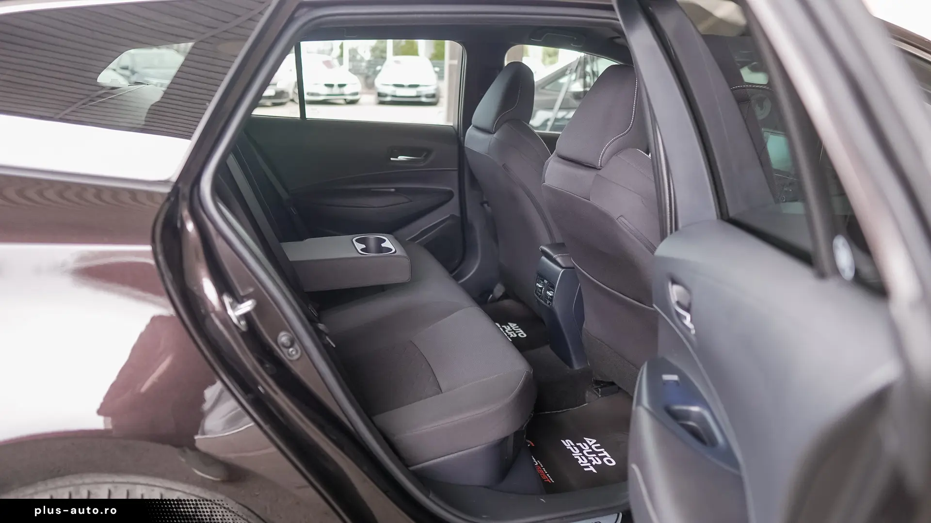 Toyota Corolla 1.8hybrid Style