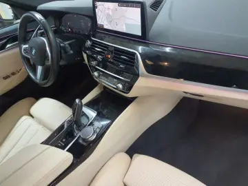 520d Aut. M Sport Leder Navi H&K Abstand