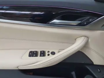 520d Aut. M Sport Leder Navi H&K Abstand