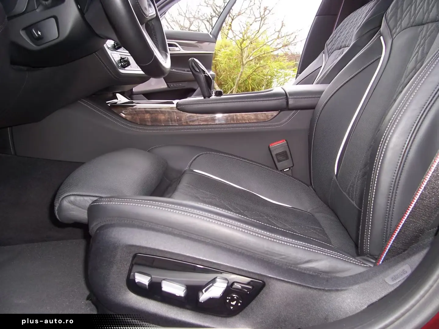 BMW 745 Le xDrive M Sportpaket 3xTV B&W