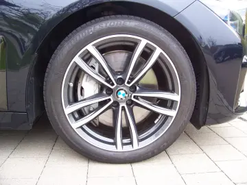 BMW 745 Le xDrive M Sportpaket 3xTV B&W