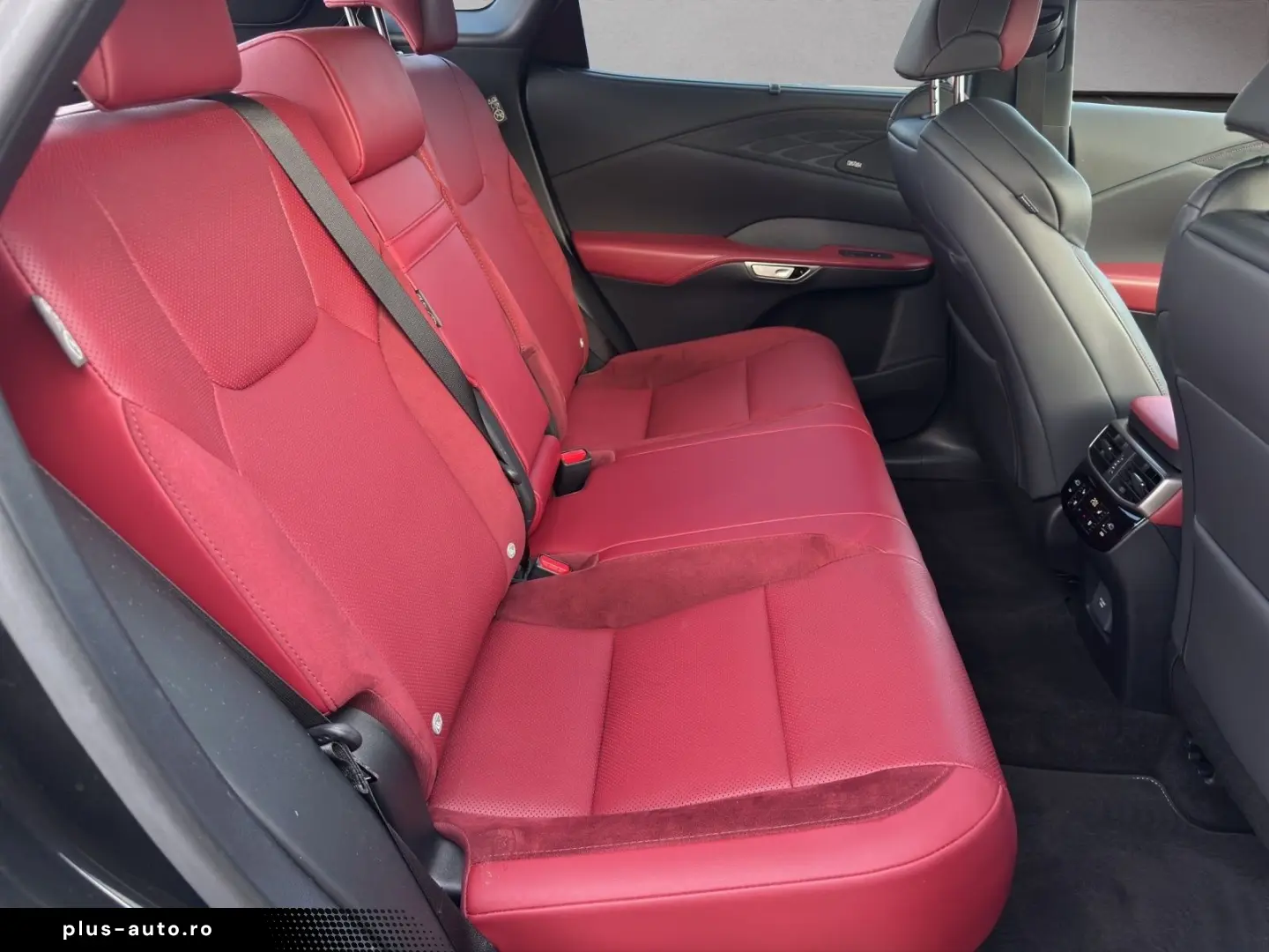 RX 500 F-SPORT  MARK-LEVINSON HUD 360 KAMERA