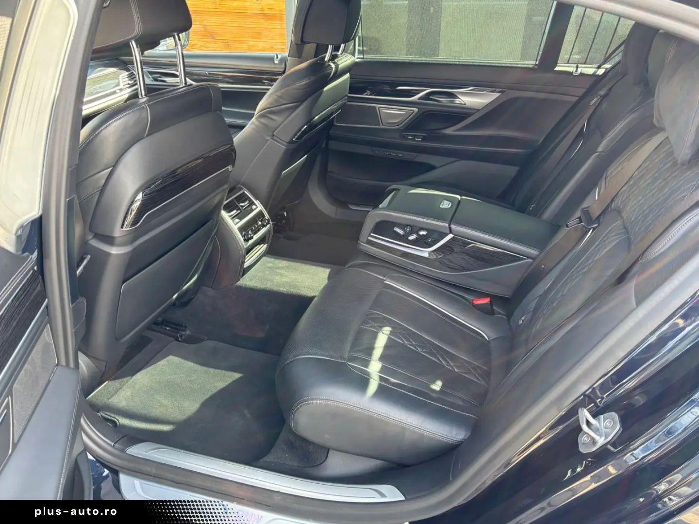 745 Baureihe 7 Lim 745 L e PANO LED LANG HEAD 36