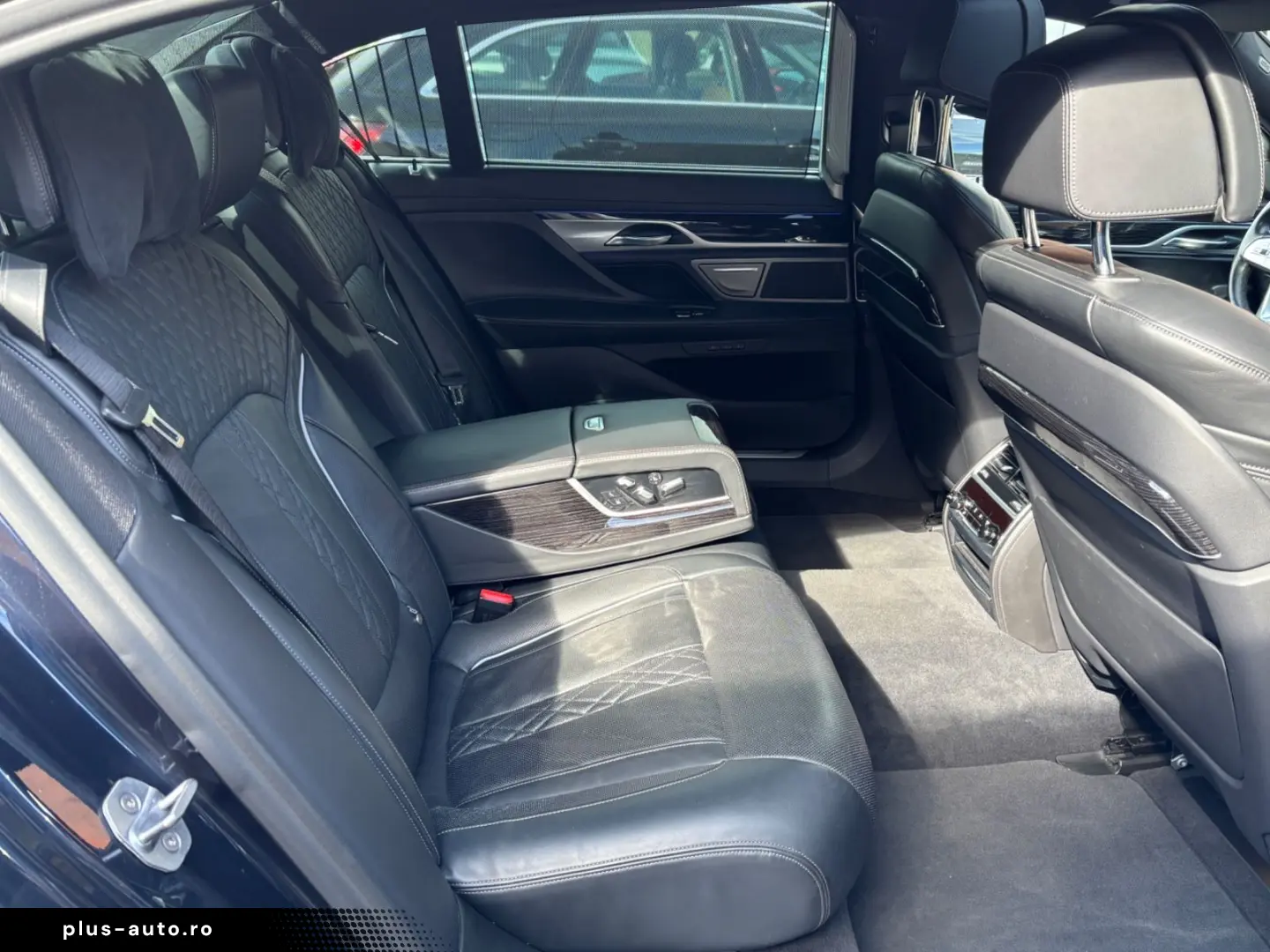 745 Baureihe 7 Lim 745 L e PANO LED LANG HEAD 36