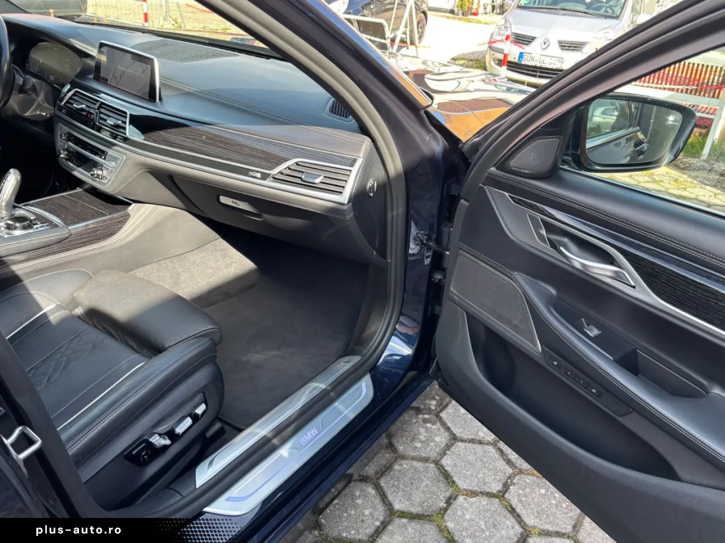 745 Baureihe 7 Lim 745 L e PANO LED LANG HEAD 36