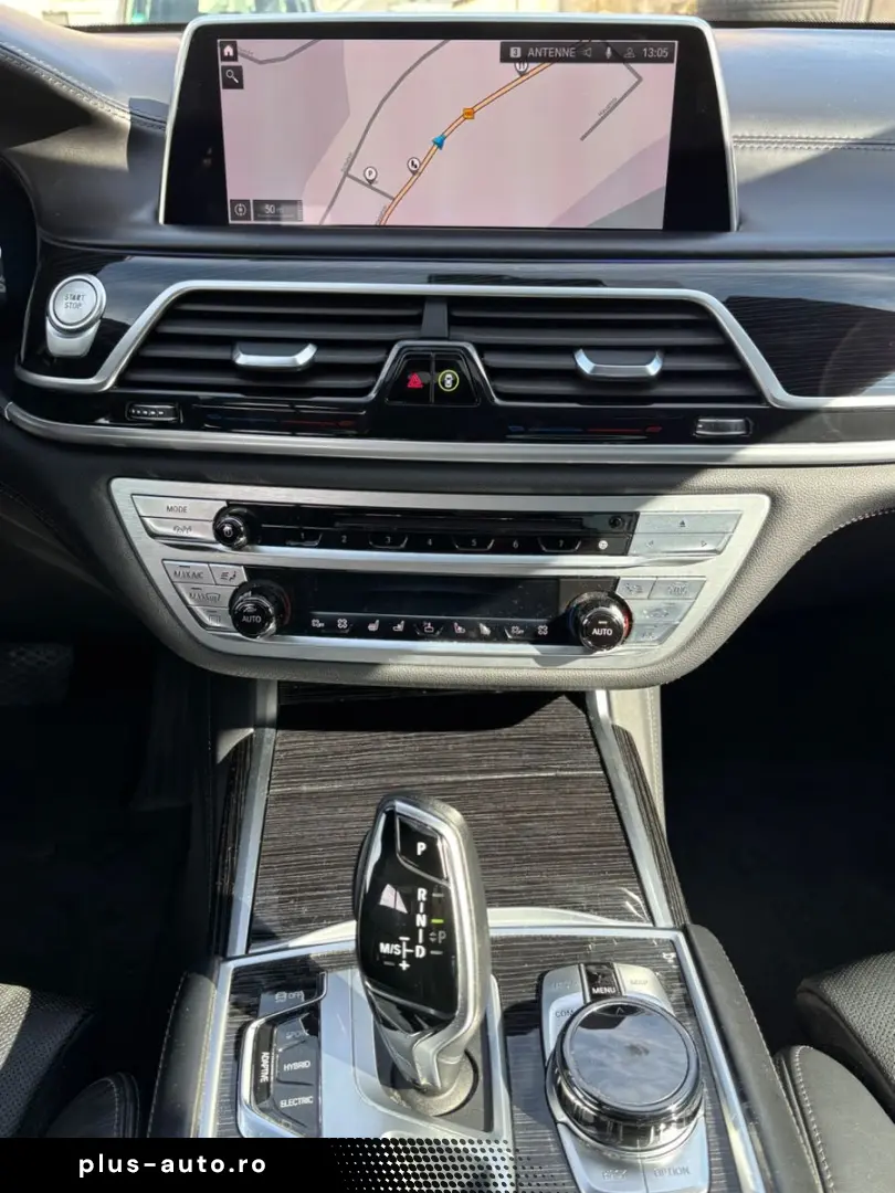 745 Baureihe 7 Lim 745 L e PANO LED LANG HEAD 36