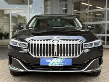 745 e 3.0 Sportautom. Head-Up ACC Pano. Ambiente