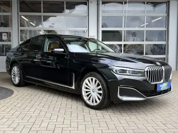 745 e 3.0 Sportautom. Head-Up ACC Pano. Ambiente