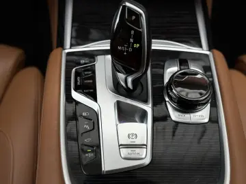 745 e 3.0 Sportautom. Head-Up ACC Pano. Ambiente