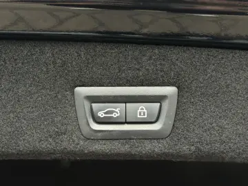 745 e 3.0 Sportautom. Head-Up ACC Pano. Ambiente