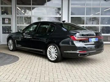 745 e 3.0 Sportautom. Head-Up ACC Pano. Ambiente