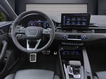 RS4 Avant Q PANO NAVI  MATRIX B&O HuD