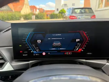 M2 Coupé Adapt M Fahrwerk Adapt LED Navi SHZ PDC