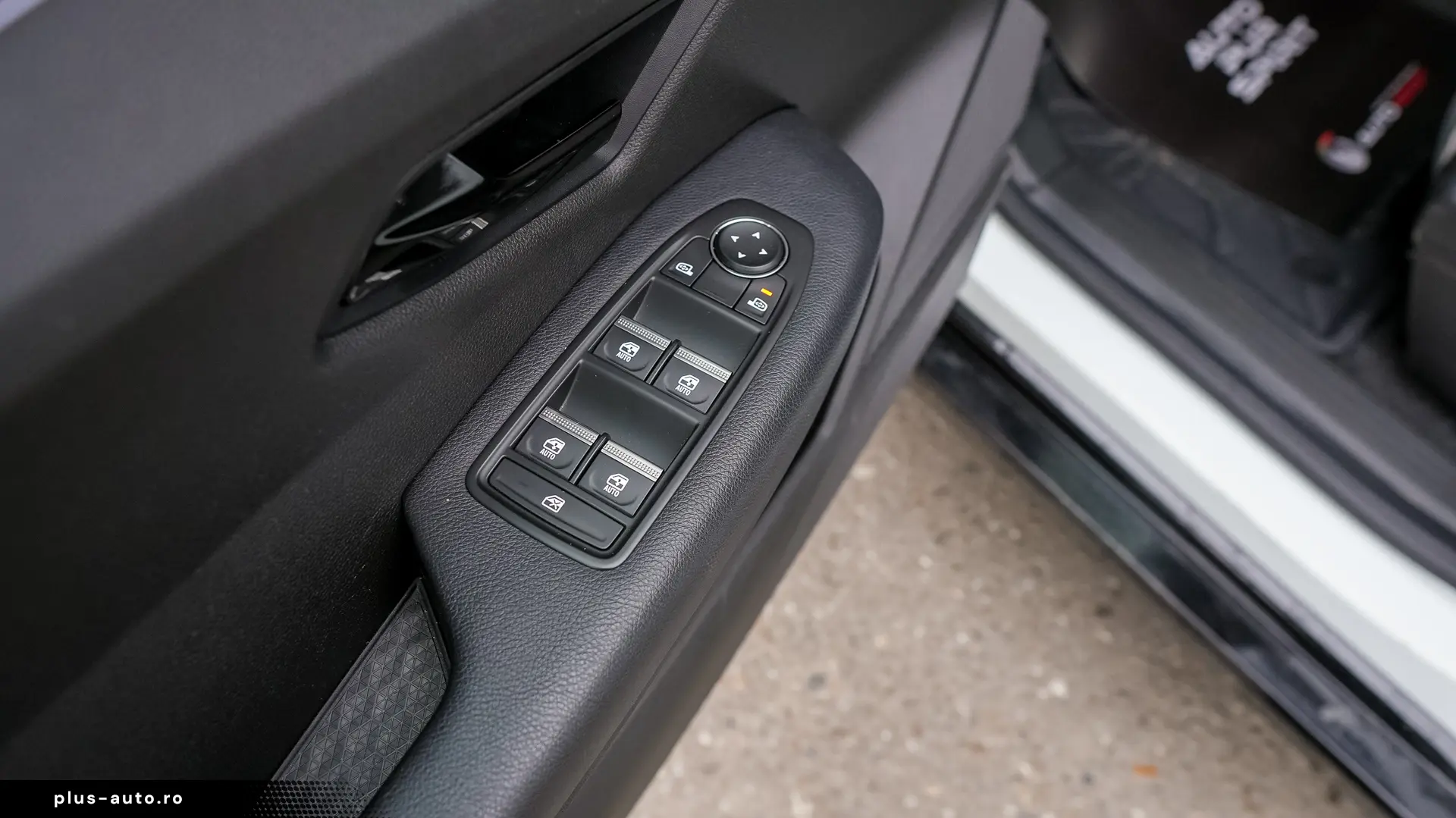 RENAULT MEGANE E-TECH Electric