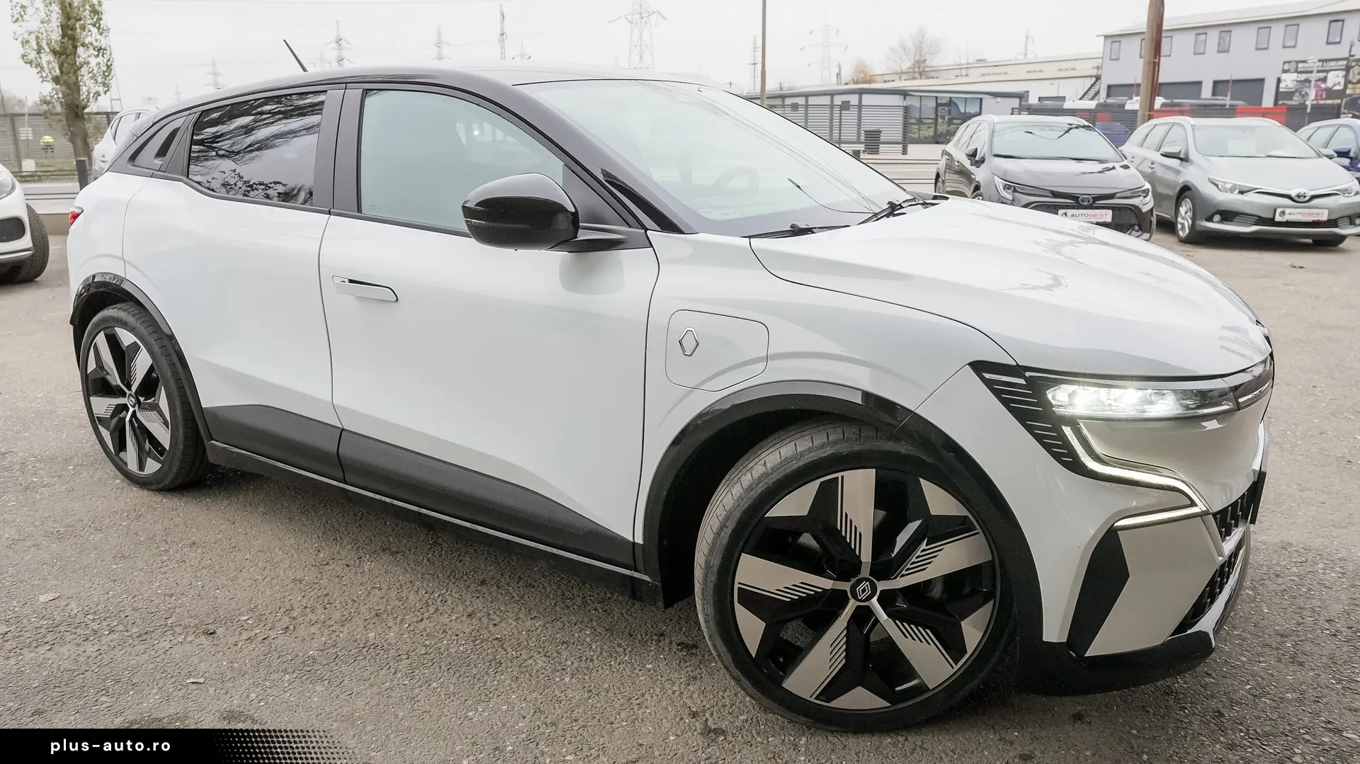 RENAULT MEGANE E-TECH Electric
