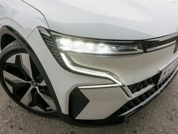 RENAULT MEGANE E-TECH Electric