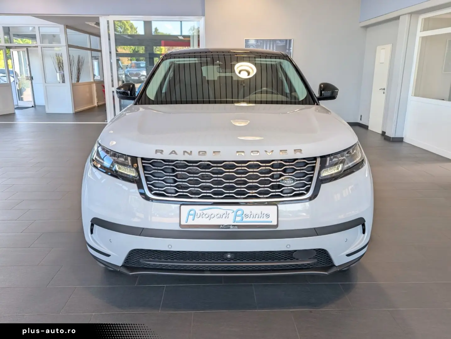 Range Rover Velar D200 Panorama AHK Kontrast 20