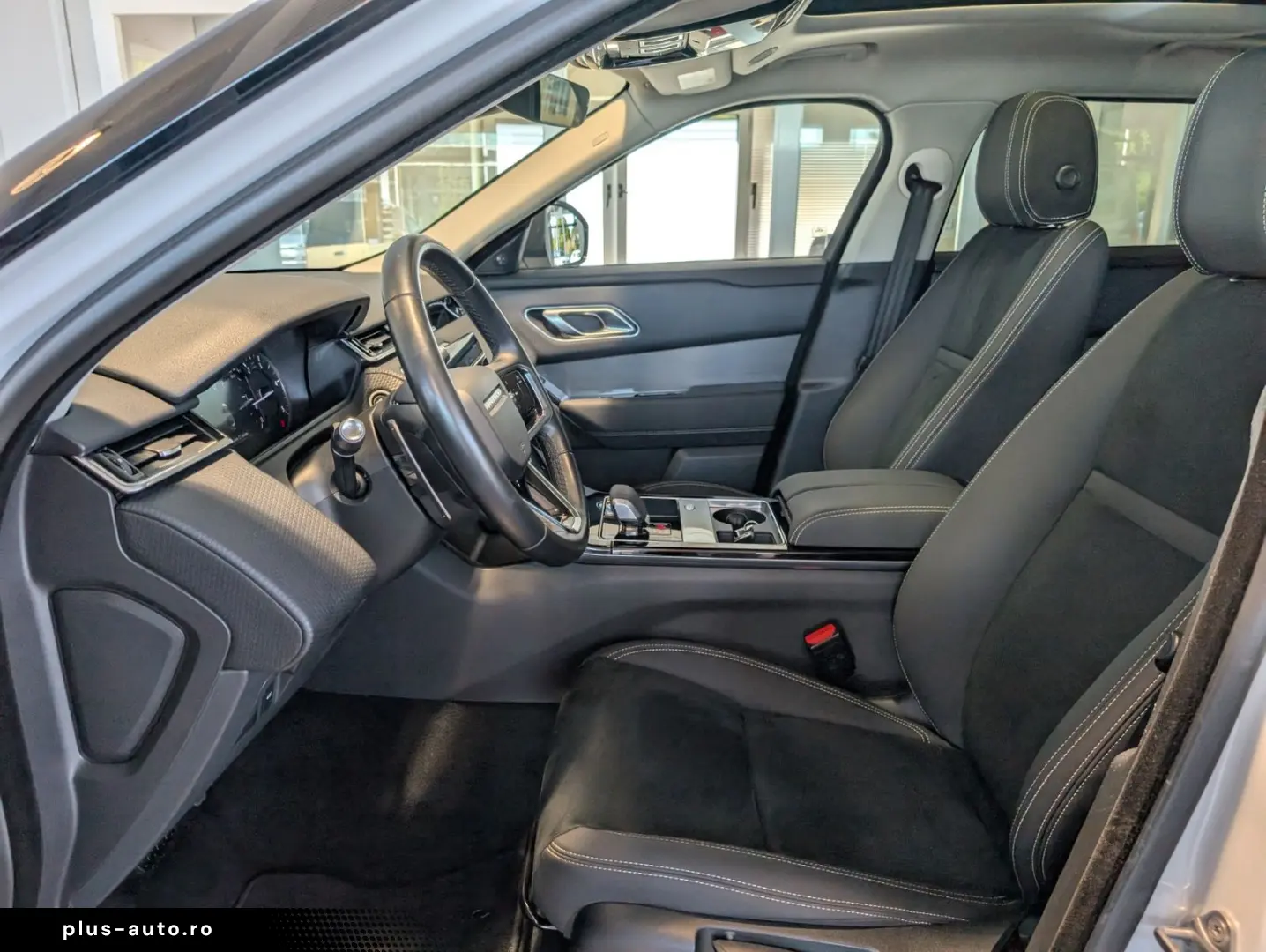 Range Rover Velar D200 Panorama AHK Kontrast 20