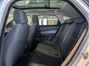 Range Rover Velar D200 Panorama AHK Kontrast 20