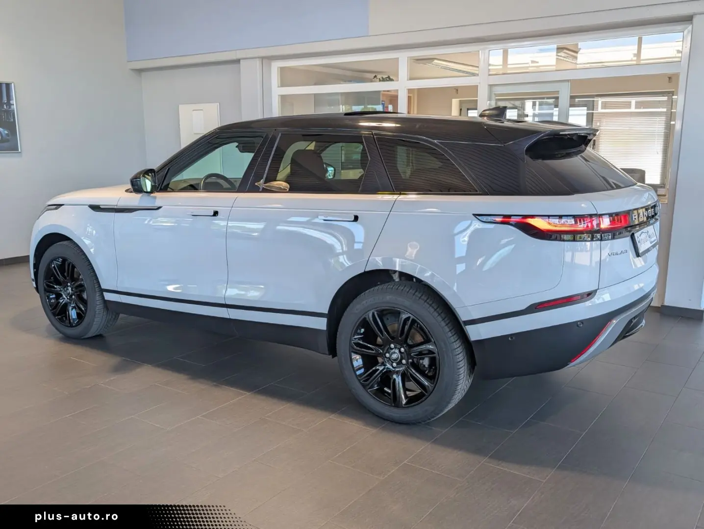 Range Rover Velar D200 Panorama AHK Kontrast 20