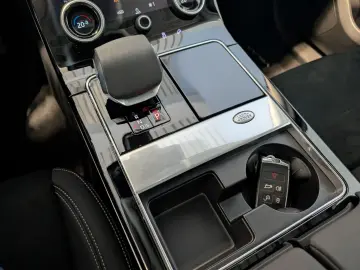 Range Rover Velar D200 Panorama AHK Kontrast 20