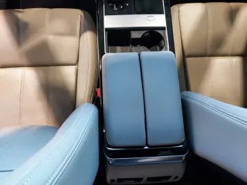 Range Rover Velar 2.0d  D200 Edition Navi Leder