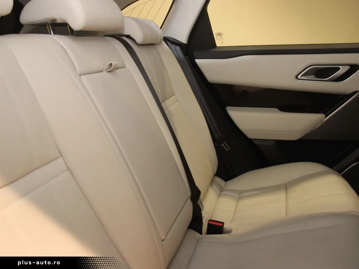 Range Rover Velar P250 R-Dynamic SE Head-Up DAB