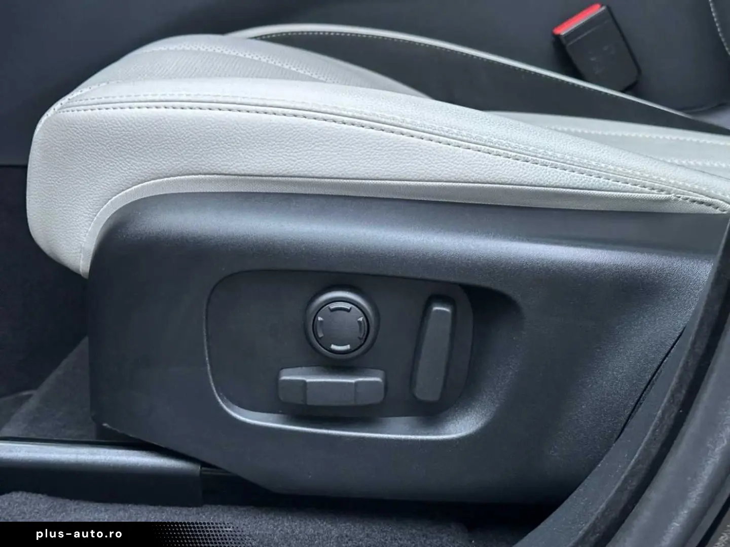 Range Rover Velar Diesel 300d R-Dynamic -Standhz