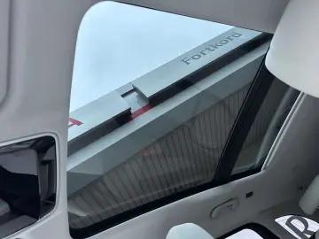 Range Rover Velar Diesel 300d R-Dynamic -Standhz