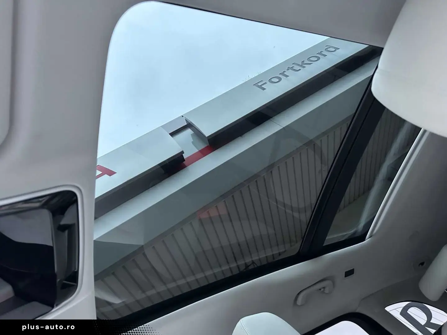 Range Rover Velar Diesel 300d R-Dynamic -Standhz