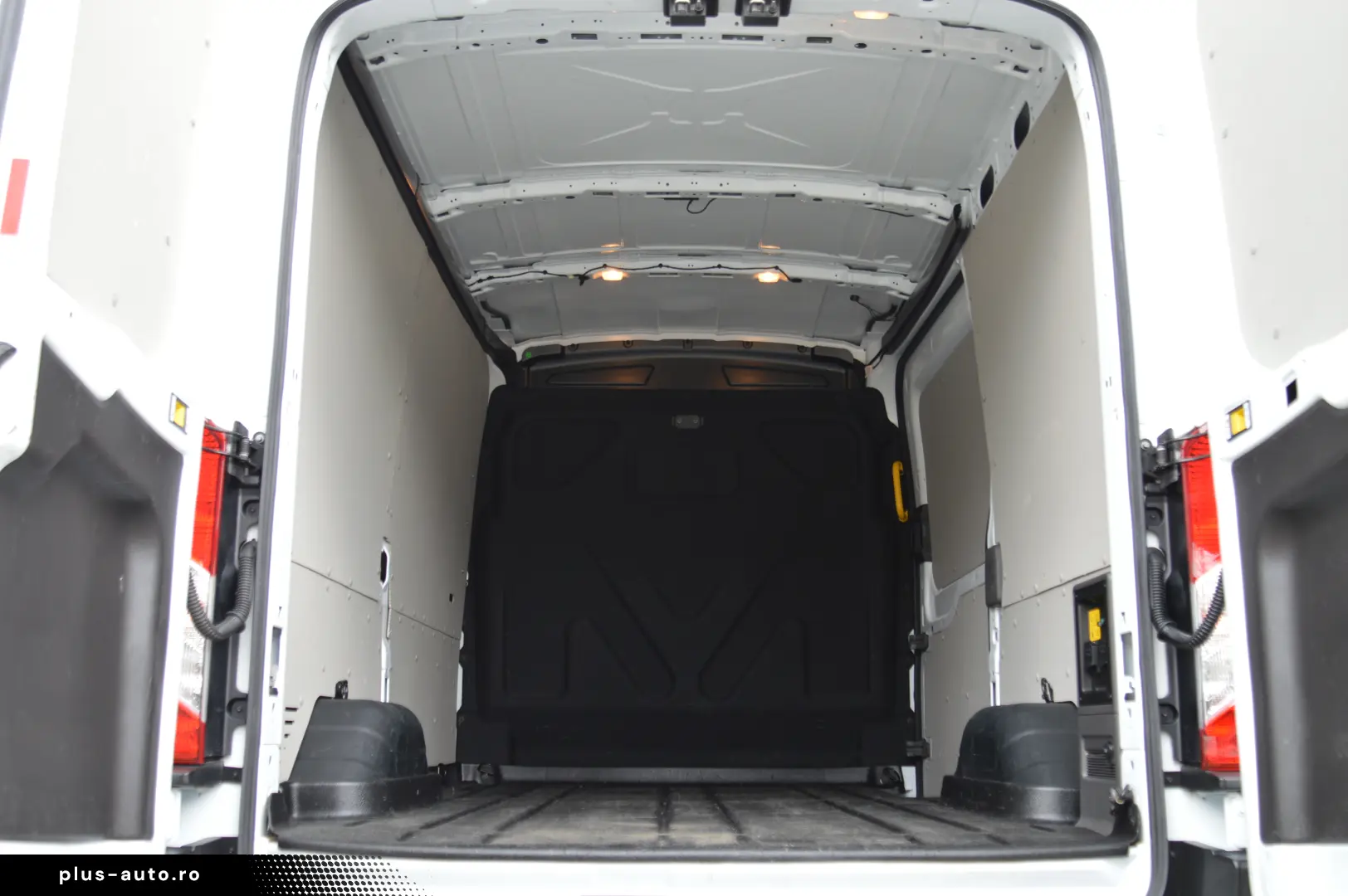 FORD E-TRANSIT  N2 L2H2 Masa max.3900KG