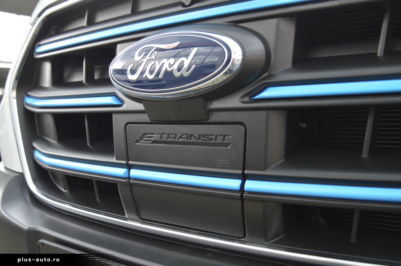 FORD E-TRANSIT  N2 L2H2 Masa max.3900KG