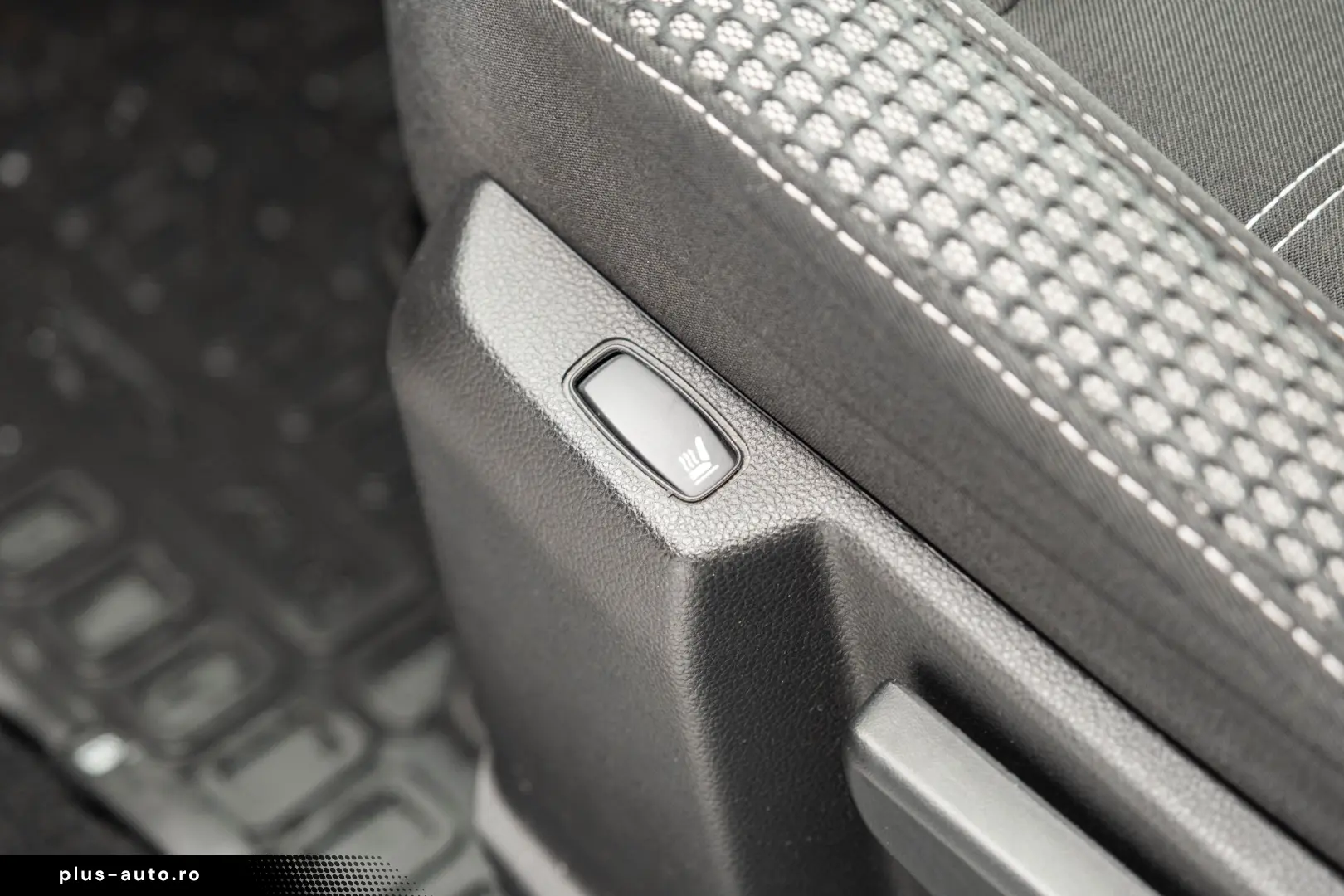 Dacia Duster 1.5 DCI - Tractiune 4x4 - Echipare Prestige