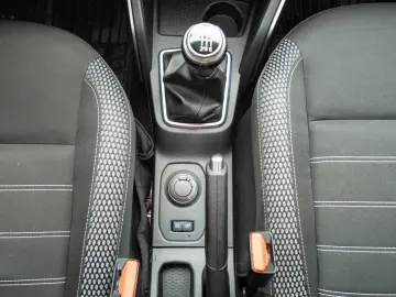 Dacia Duster 1.5 DCI - Tractiune 4x4 - Echipare Prestige