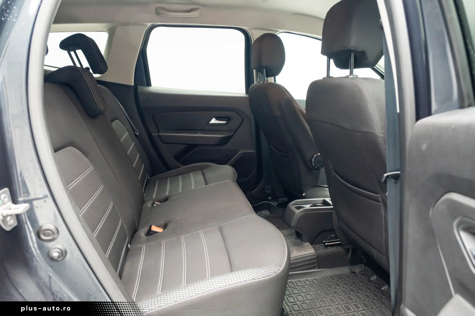 Dacia Duster 1.5 DCI - Tractiune 4x4 - Echipare Prestige