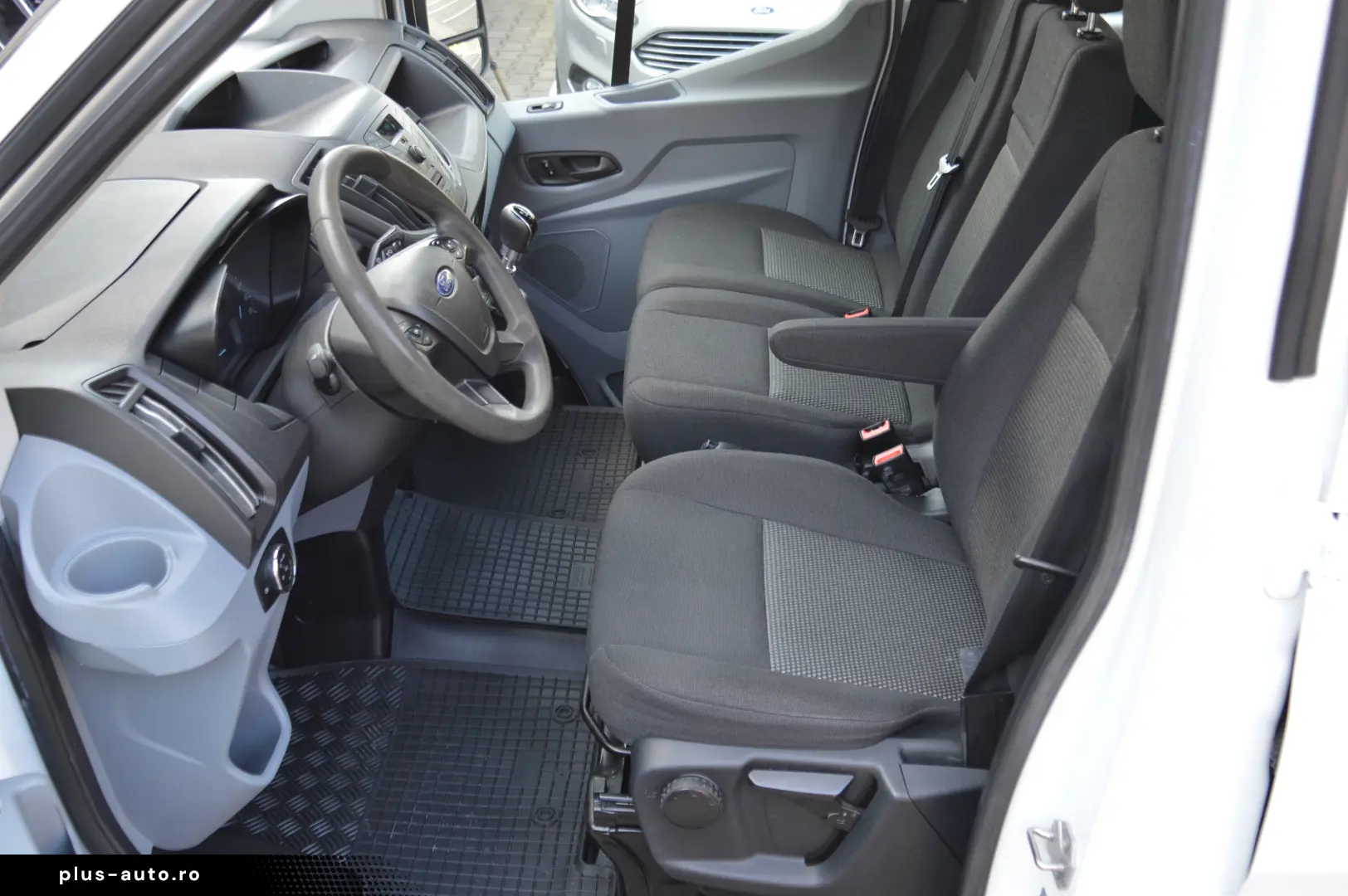 FORD TRANSIT Doka 2.0TDCI Cabina Dubla 7 Locuri