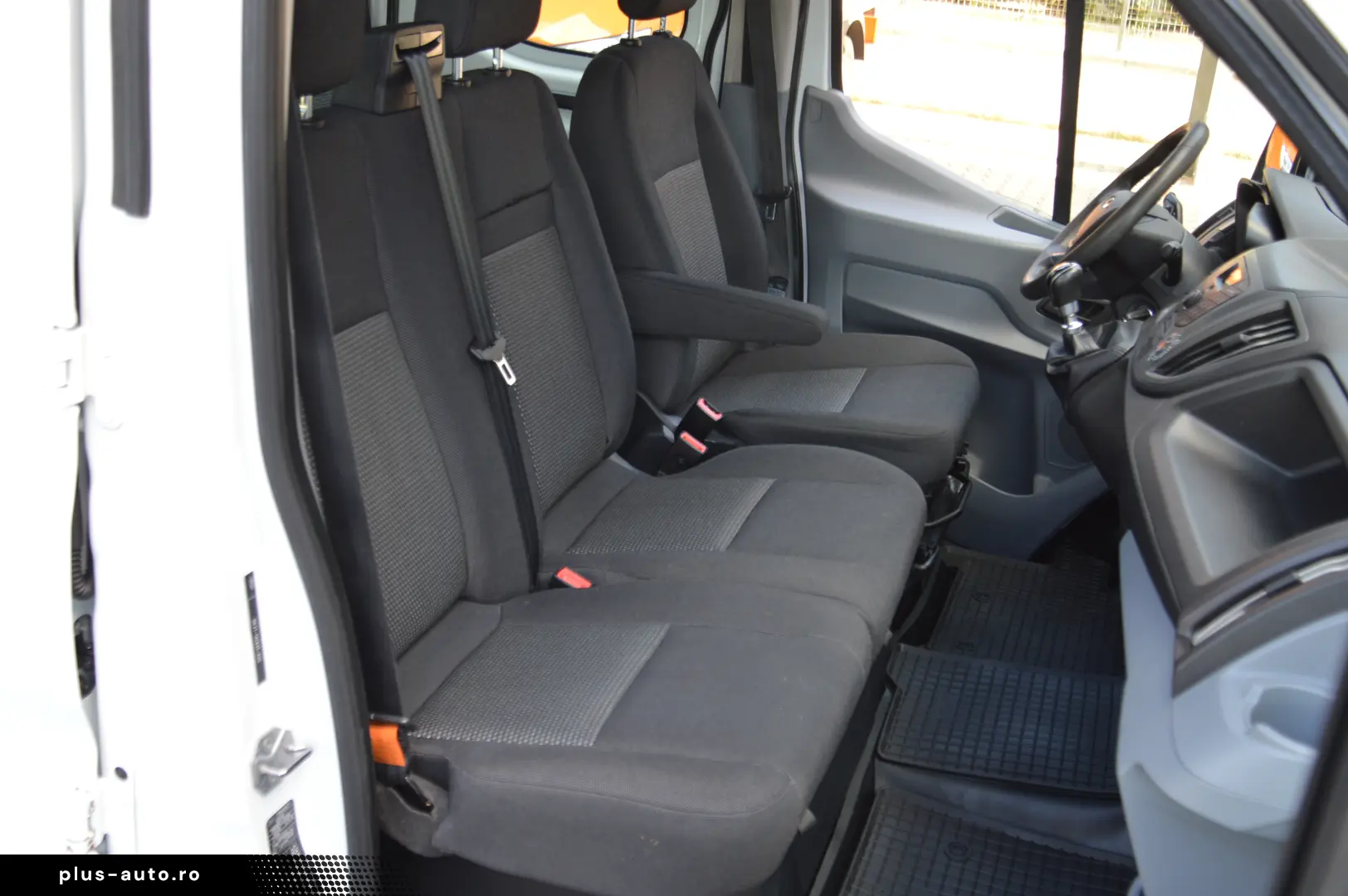 FORD TRANSIT Doka 2.0TDCI Cabina Dubla 7 Locuri