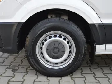 VOLKSWAGEN CRAFTER L4 2.0TDI Cabina Dubla 7 Locuri