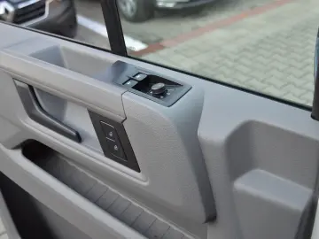 VOLKSWAGEN CRAFTER L4 2.0TDI Cabina Dubla 7 Locuri