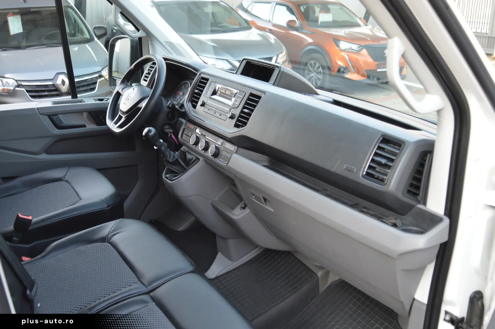 VOLKSWAGEN CRAFTER L4 2.0TDI Cabina Dubla 7 Locuri