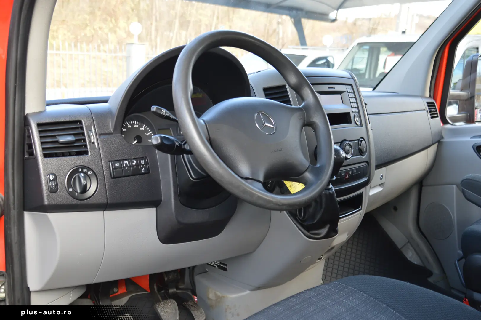 Mercedes-Benz SPRINTER 316 CDI Cabina Dubla 6 Locuri