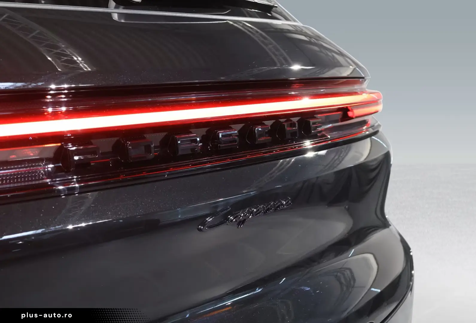 Cayenne E-Hybrid BOSE Massage HD Matrix 22